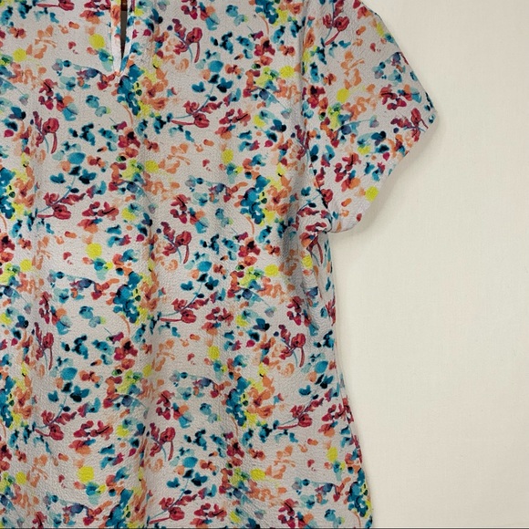 WORTHINGTON Short Sleeved Blouse Floral Flounce Front White Size Petite Medium - Picture 6 of 8